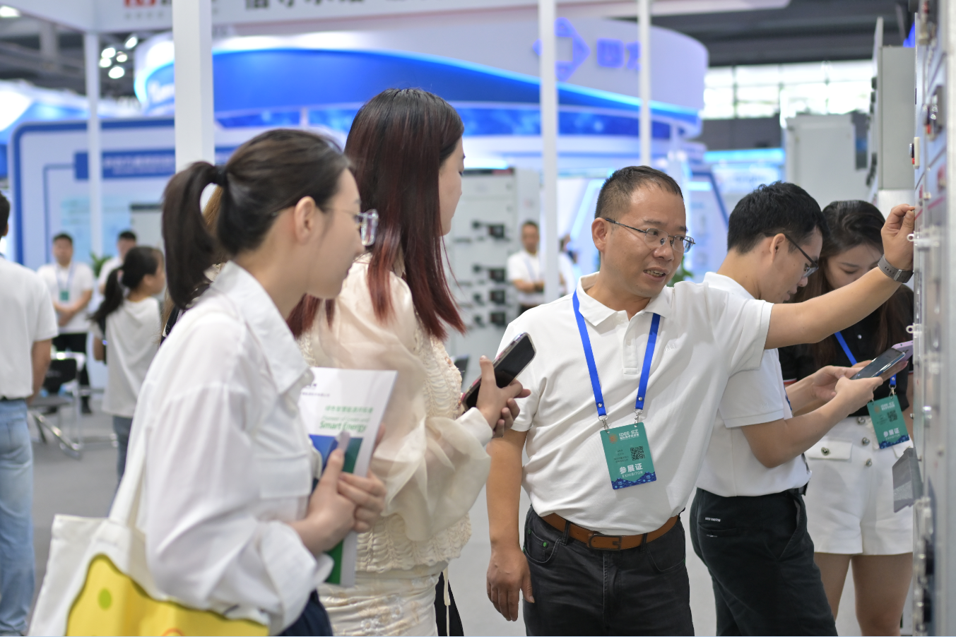 Brand promotion丨Digital drive can create the future---FUJ participates in the 2023 Global Digital Energy Exhibition